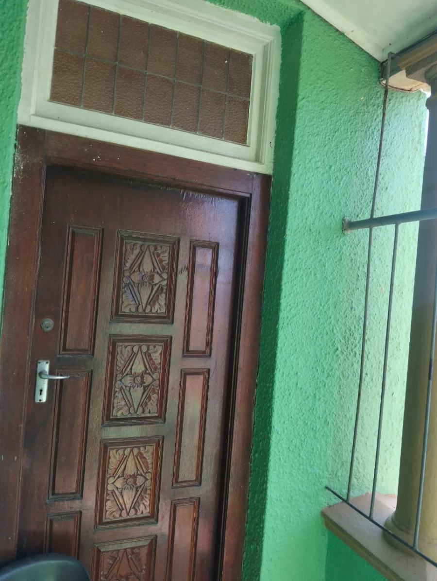 9 Bedroom Property for Sale in Quigney Eastern Cape